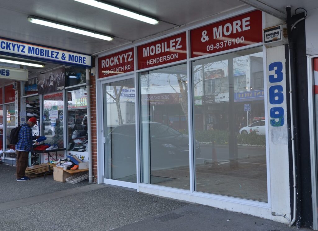retail shop for lease - Henderson - commercial property west Auckland